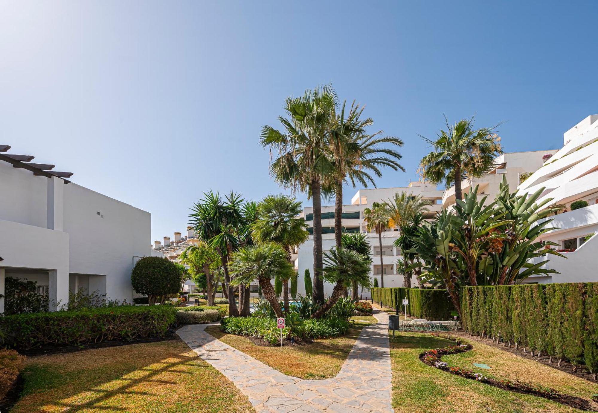 Séjour chez l'habitant Dolmen Group- Jardines Andalucia Banus
